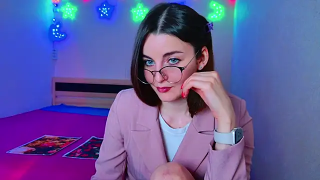 Snapshot of Miss_Arwen chatting on 12.06.24 Miss Arwen online show from 12.06.24