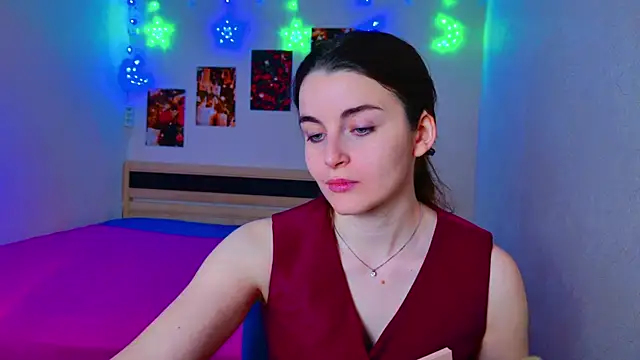 Snapshot of Miss_Arwen chatting on 12.12.24 Miss Arwen online show from 12.12.24