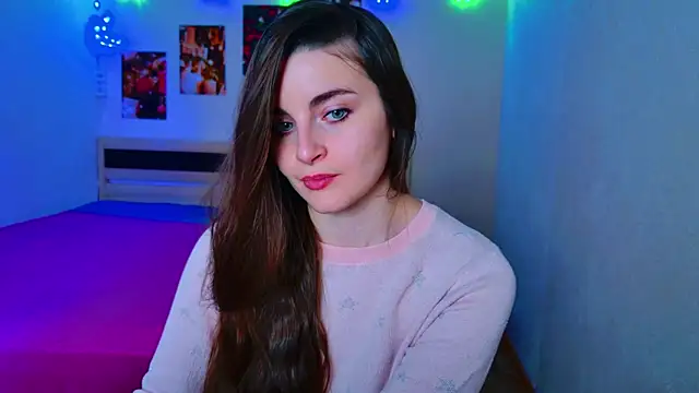 Snapshot of Miss_Arwen chatting on 12.13.24 Miss Arwen online show from 12.13.24