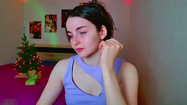 Snapshot of Miss_Arwen chatting on 12.16.24 Miss Arwen online show from 12.16.24