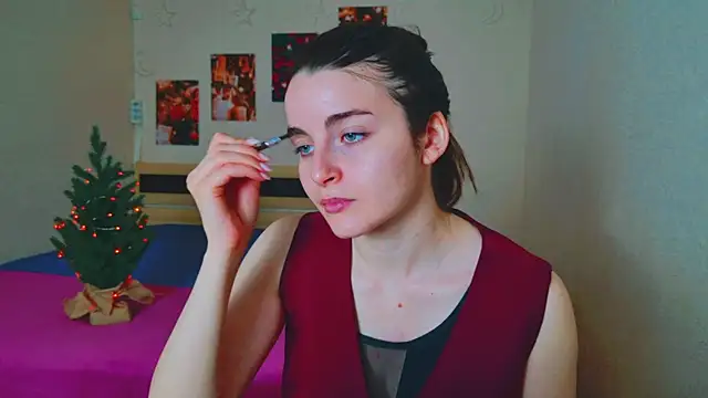 Snapshot of Miss_Arwen chatting on 12.24.24 Miss Arwen online show from 12.24.24