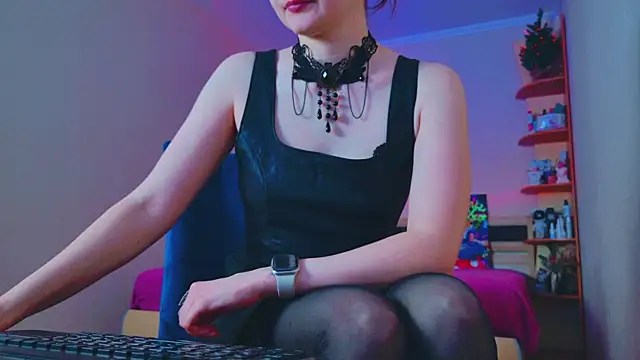 Snapshot of Miss_Arwen chatting on 01.08.25 Miss Arwen online show from 01.08.25