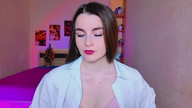 Snapshot of Miss_Arwen chatting on 01.25.25 Miss Arwen online show from 01.25.25