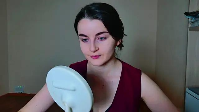 Snapshot of Miss_Arwen chatting on 02.04.25 Miss Arwen online show from 02.04.25