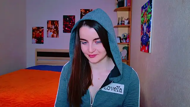 Snapshot of Miss_Arwen chatting on 03.04.25 Miss Arwen online show from 03.04.25