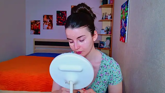 Snapshot of Miss_Arwen chatting on 03.05.25 Miss Arwen online show from 03.05.25