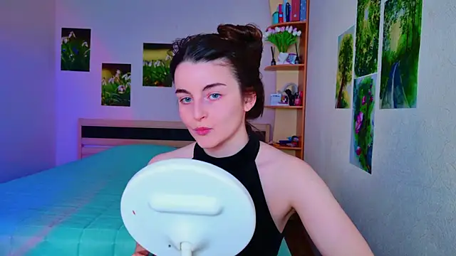 Snapshot of Miss_Arwen chatting on 03.17.25 Miss Arwen online show from 03.17.25