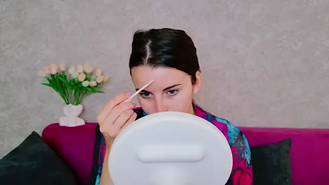 Snapshot of Miss_Arwen chatting on 09.12.25 Miss Arwen online show from 09.12.25