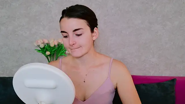 Snapshot of Miss_Arwen chatting on 09.16.25 Miss Arwen online show from 09.16.25