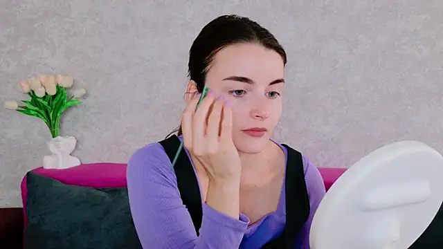 Snapshot of Miss_Arwen chatting on 09.22.25 Miss Arwen online show from 09.22.25