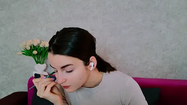 Snapshot of Miss_Arwen chatting on 09.24.25 Miss Arwen online show from 09.24.25