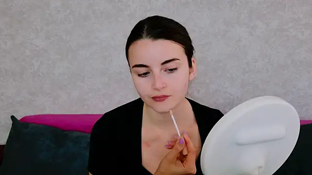 Snapshot of Miss_Arwen chatting on 09.26.25 Miss Arwen online show from 09.26.25