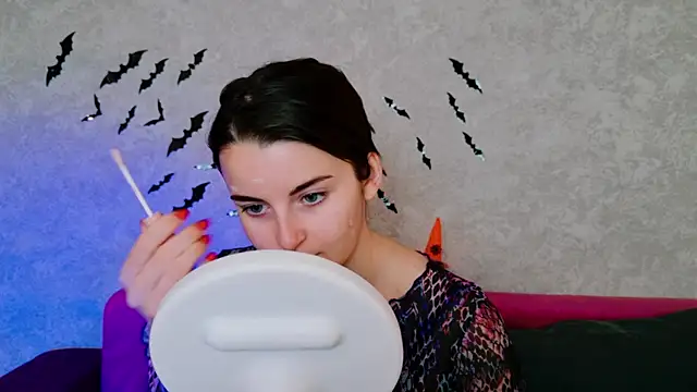 Snapshot of Miss_Arwen chatting on 10.08.25 Miss Arwen online show from 10.08.25