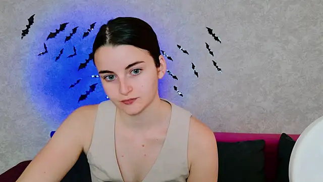 Snapshot of Miss_Arwen chatting on 10.17.25 Miss Arwen online show from 10.17.25