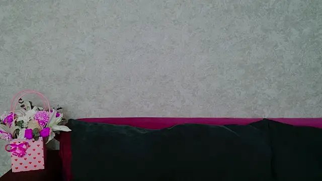 Snapshot of Miss_Arwen chatting on 11.04.25 Miss Arwen online show from 11.04.25