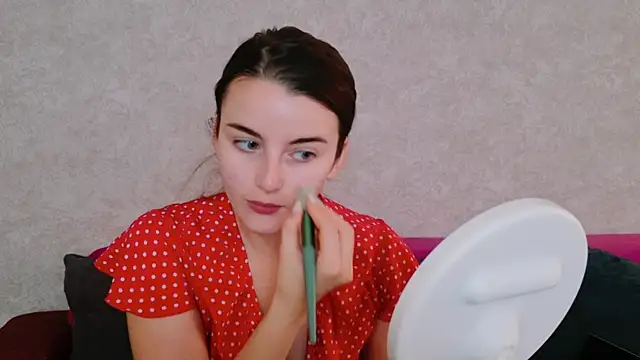 Snapshot of Miss_Arwen chatting on 11.07.25 Miss Arwen online show from 11.07.25