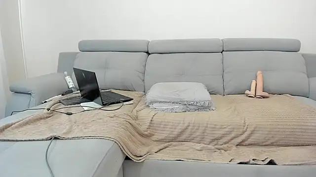 Kristina Sinclair online show from 06.09.26
