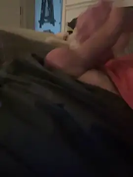 Snapshot of Shyboy817 chatting on 10.29.25 Shyboy817 online show from 10.29.25