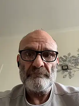 Snapshot of Shyboy817 chatting on 03.03.26 Shyboy817 online show from 03.03.26