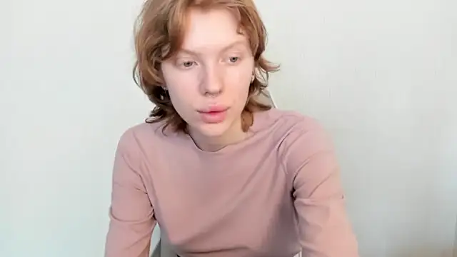 Snapshot of StellaDavis chatting on 02.26.26 StellaDavis online show from 02.26.26