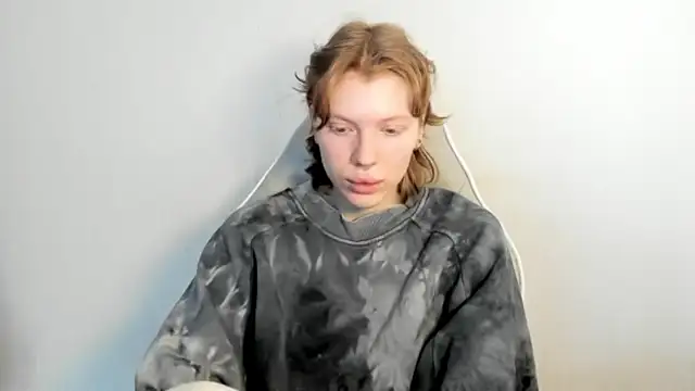 Snapshot of StellaDavis chatting on 03.10.26 StellaDavis online show from 03.10.26