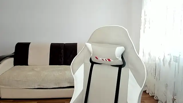 Snapshot of StellaDavis chatting on 03.28.26 StellaDavis online show from 03.28.26