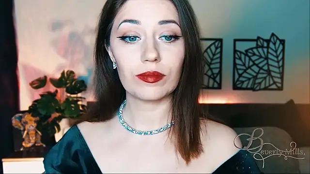 Snapshot of MissBeverlyMills chatting on 02.23.25 MissBeverlyMills online show from 02.23.25