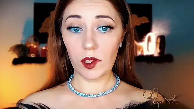 Snapshot of MissBeverlyMills chatting on 11.13.25 MissBeverlyMills online show from 11.13.25