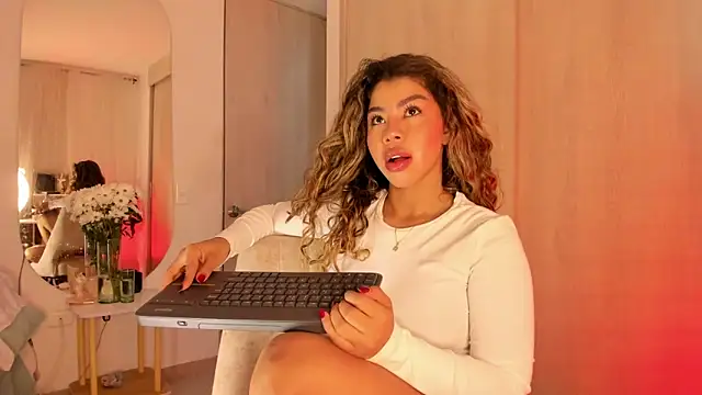 Melina Ferrer1 online show from 05.30.26