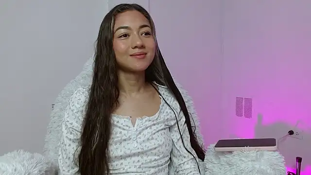 hantonella  online show from 11.14.25