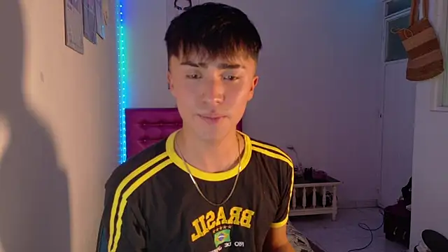 santi-fabulous online show from 12.18.25