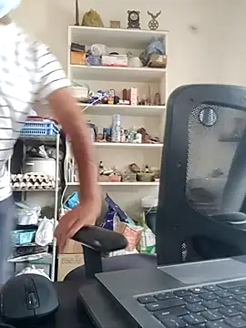 Snapshot of Believerrrr chatting on 03.31.26 Believerrrr online show from 03.31.26