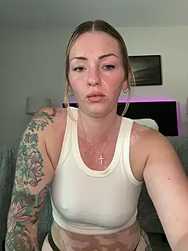 MaggieMayI89 online show from 07.28.26