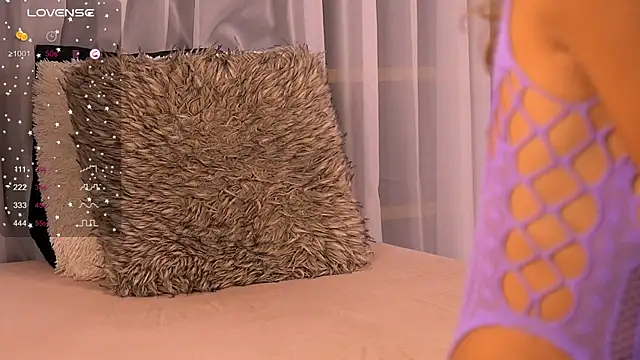 CynthiaWest online show from 09.09.25