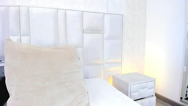 im giselle  online show from 07.31.26