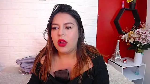 Snapshot of _poison_sweet chatting on 11.25.25 poison sweet online show from 11.25.25