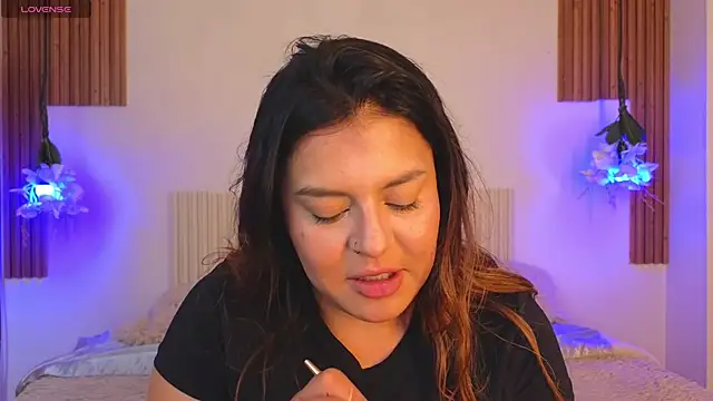 Snapshot of _poison_sweet chatting on 03.05.26 poison sweet online show from 03.05.26