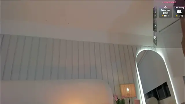 Megan-holly online show from 04.25.26