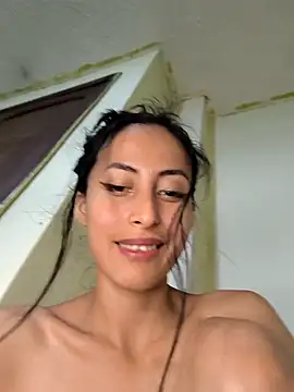 Snapshot of Anahi_cake chatting on 02.27.25 Anahi cake online show from 02.27.25