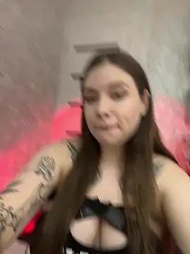 Snapshot of Vikki_toriya chatting on 12.26.24 Vikki toriya online show from 12.26.24