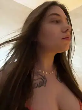 Snapshot of Vikki_toriya chatting on 03.05.25 Vikki toriya online show from 03.05.25