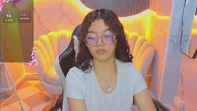 victoria castillo b online show from 11.07.25