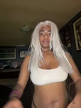 Snapshot of xDestineeXX chatting on 03.14.25 xDestineeXX online show from 03.14.25