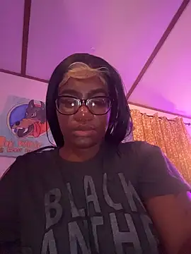 Snapshot of xDestineeXX chatting on 10.02.25 xDestineeXX online show from 10.02.25