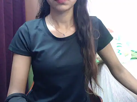 Snapshot of Angel_kiyara chatting on 10.12.25 Angel kiyara online show from 10.12.25