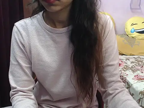 Snapshot of Angel_kiyara chatting on 10.26.25 Angel kiyara online show from 10.26.25