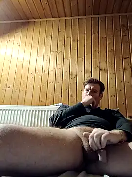 Snapshot of MArciQuarky chatting on 02.04.26 MArciQuarky online show from 02.04.26