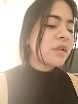 Snapshot of atena_hill chatting on 02.03.25 atena hill online show from 02.03.25