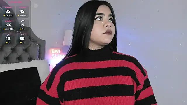 Snapshot of atena_hill chatting on 10.06.25 atena hill online show from 10.06.25