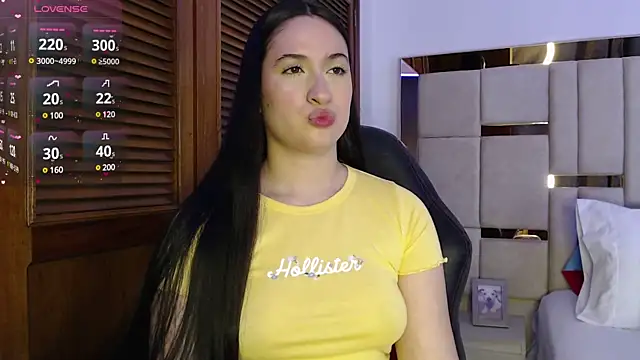 sofiaduque 26 online show from 02.21.25